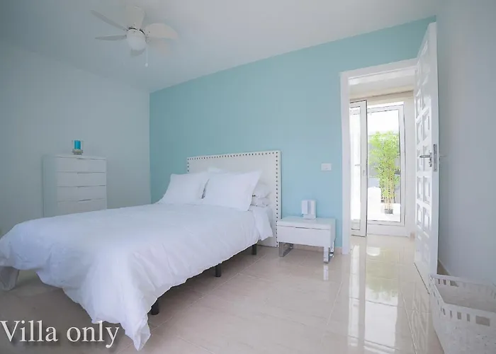 מלון Haciendas Iv אדחה