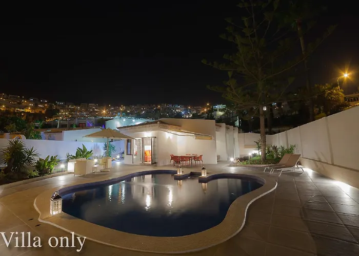 Haciendas Iv מלון אדחה