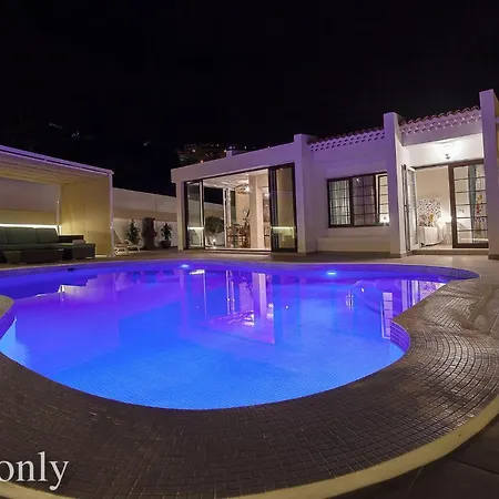 Haciendas Iv 酒店 阿德耶