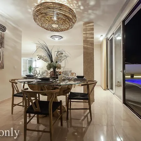 Haciendas Iv 酒店 3*