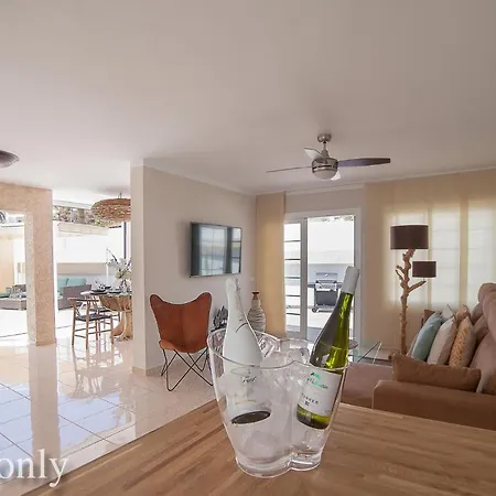 Haciendas Iv 酒店 阿德耶